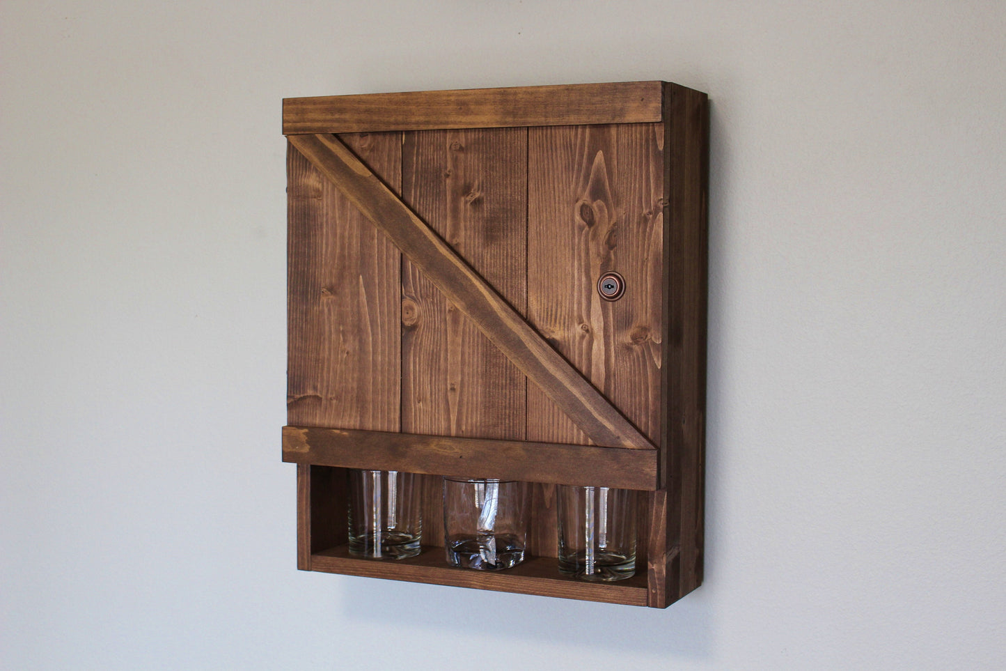 Barn Door Wooden Bar Liquor Cabinet with Lock
